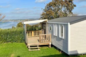 Mobil-home panoramique avec vue sur la mer en Finistère