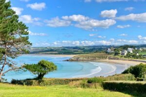 Emplacement de camping vue mer à Plomodiern - Camping de Pors Ar Vag